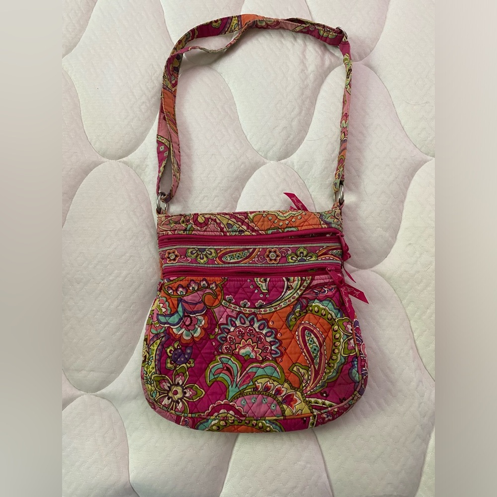 Vera Bradley purse, very big lots of  space, 3 outside pockets, 1 inside pocket